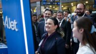 THY BAŞKANINDAN AJET EKİPLERİNE MORAL ZİYARETİ