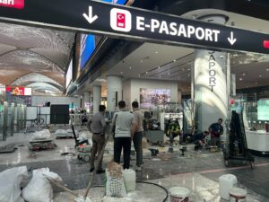 İGA DİJİTAL PASAPORT GEÇİŞ BANKOLARINI ARTIRIYOR
