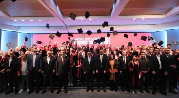 THY’DE MEZUNİYET COŞKUSU
