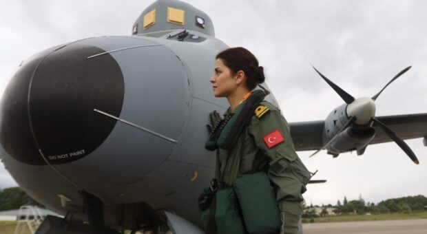 SABİHA GÖKÇEN’İN İZNDE BİR İLK DAHA
